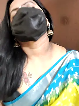 Meera_mia live cam on StripChat