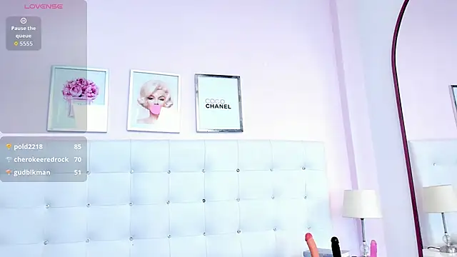 SophiaScottX webcam