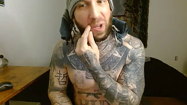 bobbybacala91 live cam on StripChat