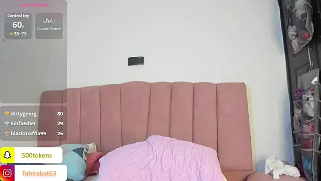 Tahira_21_ webcam
