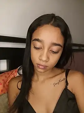 Zoe_Sweett18 webcam