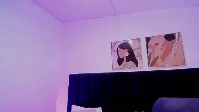 dullce77 live cam on StripChat