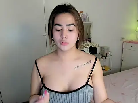 Alovely_fvckdollnica webcam