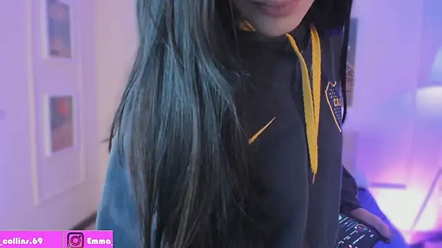 emma_soul1 live cam on StripChat