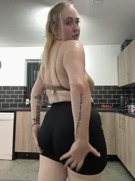 BaddieRiRi224 webcam