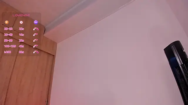 caroliinna_ webcam