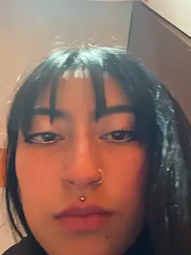 Any_Roussee webcam