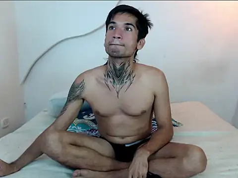 johanoro333 live cam on StripChat