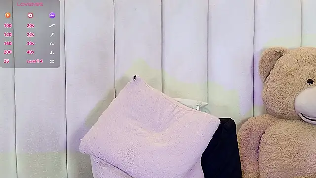 ela_ebony_ webcam