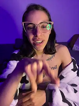 Poison_Ivy_29 live cam on StripChat