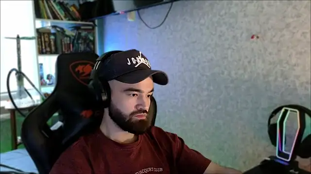 _Serious_Man webcam
