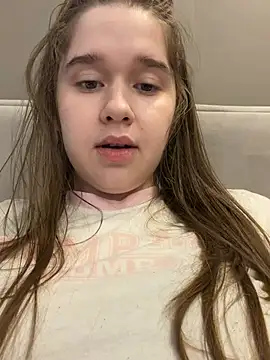 HornyGirlH webcam