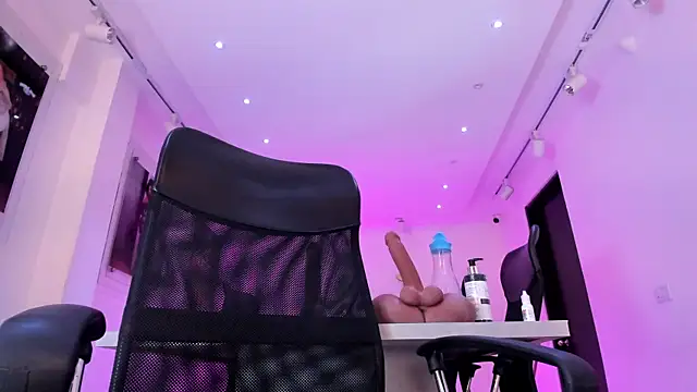 MilyClem webcam