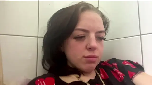 drainedog (F young) - make me blush