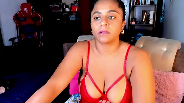BellaKarla webcam