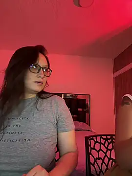 Arya_xia live cam on StripChat