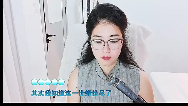 Floor_oo live cam on StripChat