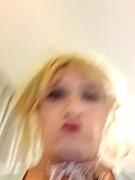 transreyna webcam