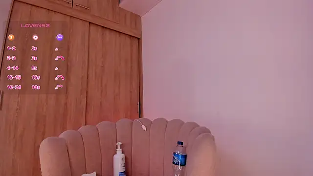 caroliinna_ webcam