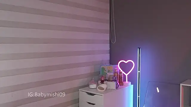 Babymishi live cam on StripChat
