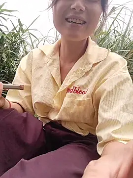 Linda-yiyi webcam