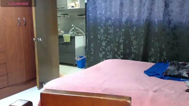 miia-big1boobs_ webcam