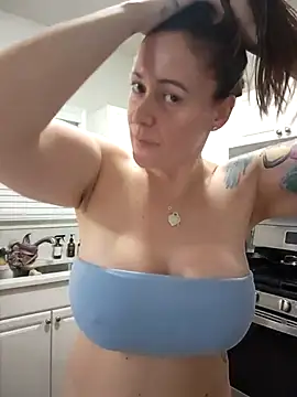 HollyTattoo webcam