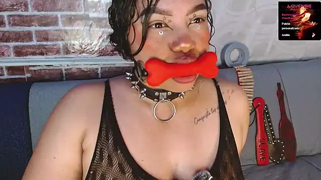 emma_bdsm_ live webcam