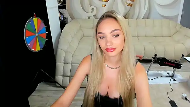 HaleySweet18 webcam