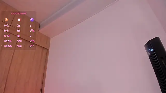 caroliinna_ webcam