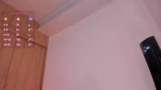 caroliinna_ webcam