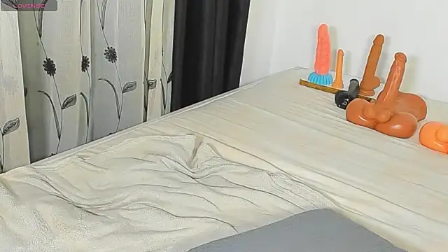 certified_squirter (F young) - LETS VIBE💦MAKE MY DAY💦💦SQUIRT💦💦💦