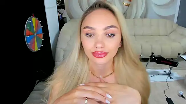 HaleySweet18 webcam