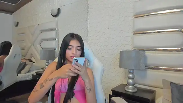 KattyLilli webcam