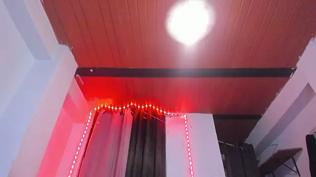 Oliviaa_Evans webcam