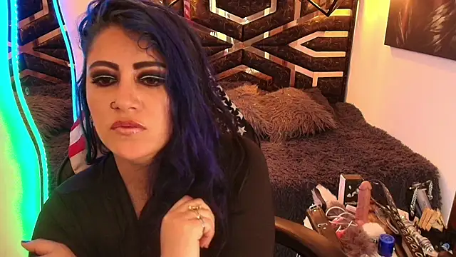 scarleth_blue webcam
