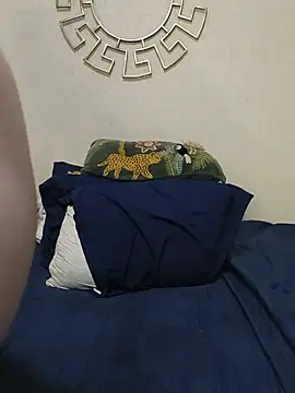 NaughtyInGlasses webcam