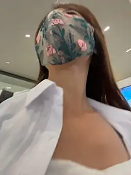 kiss_loo webcam