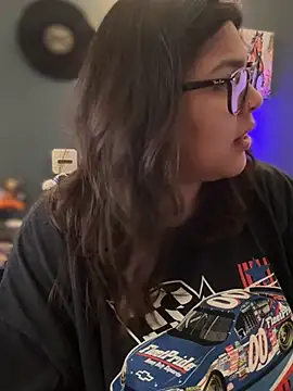 miacanela_xo (F young) - Get me wet