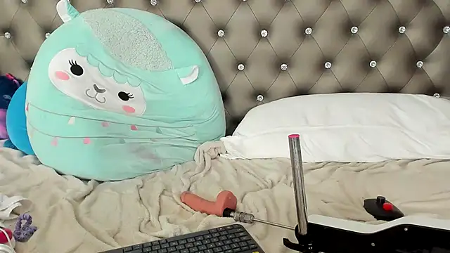 NadiaLyla webcam