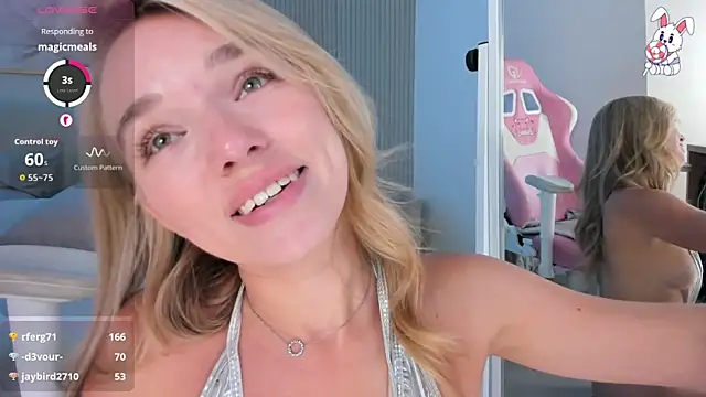 VirginChloe webcam