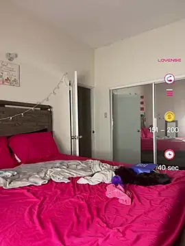 ladycreamypr2 webcam