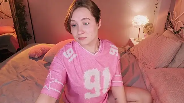 saint_trisha webcam