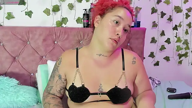 Ayla-marttinez webcam