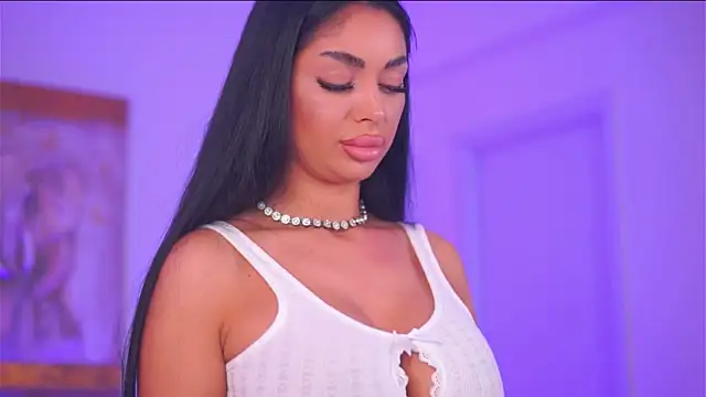 LatinaMorene webcam