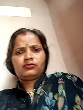 Divya_hot88 webcam