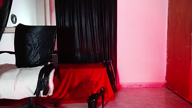 MissDeborahx webcam