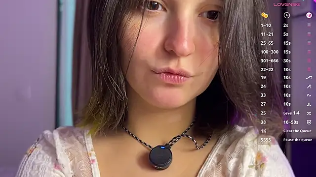 milly_pops webcam