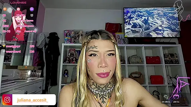 caroline_cossei webcam