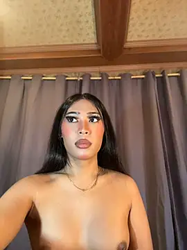 hugecock_tamira webcam